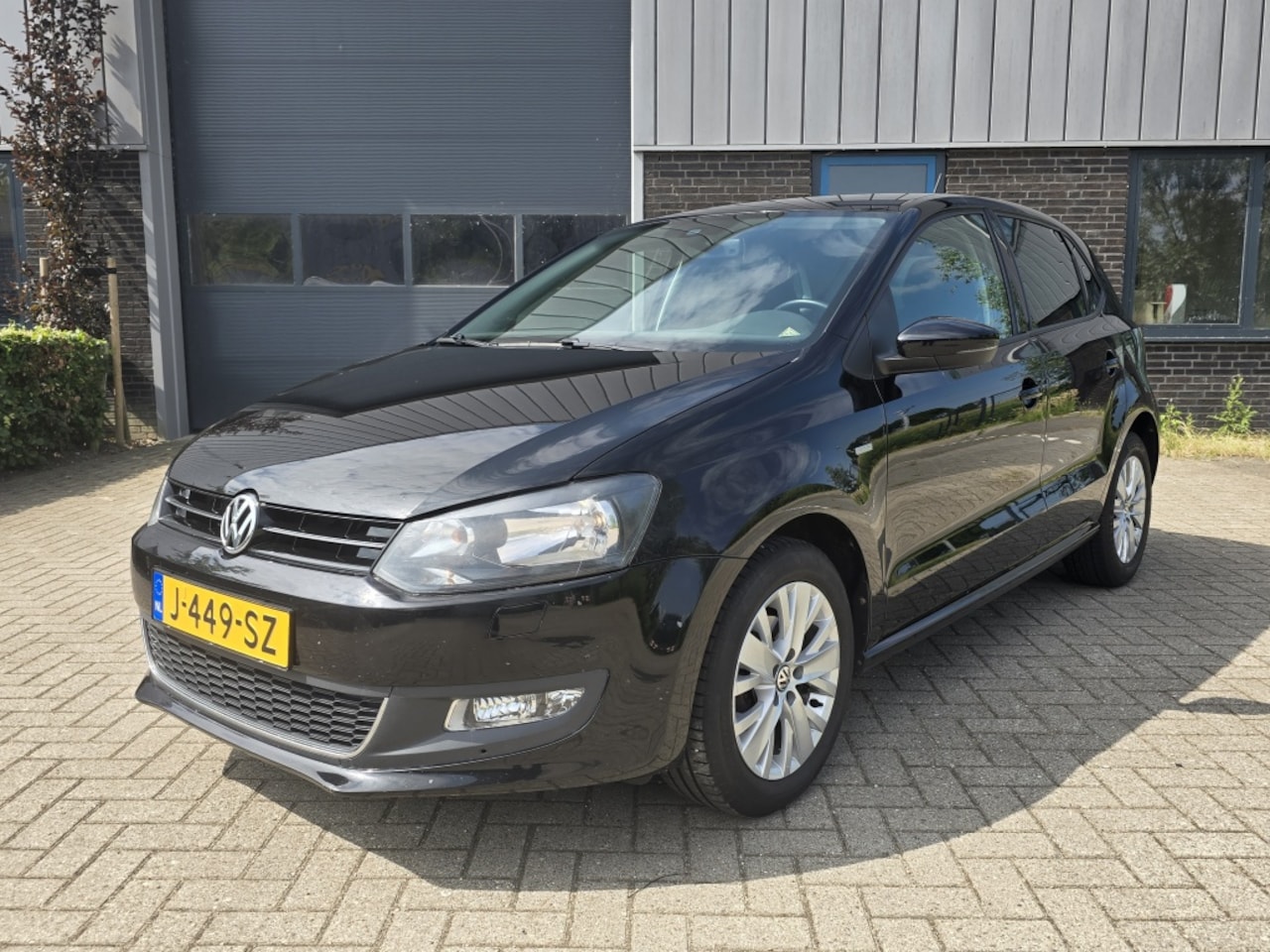Volkswagen Polo - 1.2 LIFE| CLIMA| STL. VERW| OND. HISTR - AutoWereld.nl