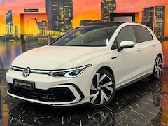 Volkswagen Golf - 1.5 eTSI R-Line Pano|ACC|Vol