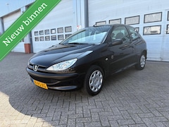 Peugeot 206 - 1.4 X-Design AC/ELEK RMN/2e EIG/AUTOMAAT/APK/NAP