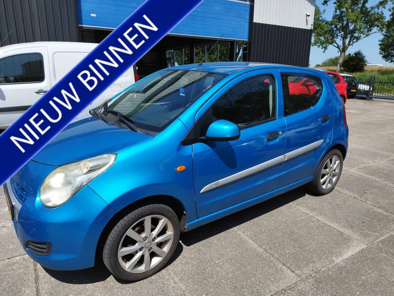 Suzuki Alto - 1.0 Silver-line * Airco koud ** 5 DRS ** LM velgen ** APK 2026 ** - AutoWereld.nl