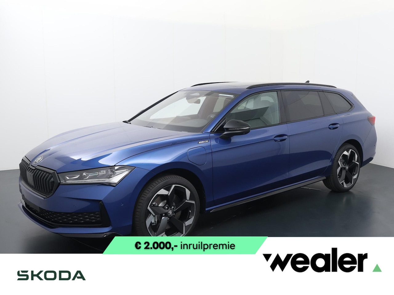 Skoda Superb Combi - Sportline Business 1.5 TSI PHEV 204 PK | Panorama dak | Suite Sport Leder | 19" lichtmetal - AutoWereld.nl