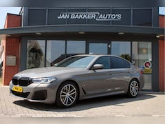 BMW 5-serie - 520i M-Pakket ✅ Head-up ✅ Trekhaak ✅ Carplay ✅ Stoelverwarming ✅ 1 Jaar Bovag ✅