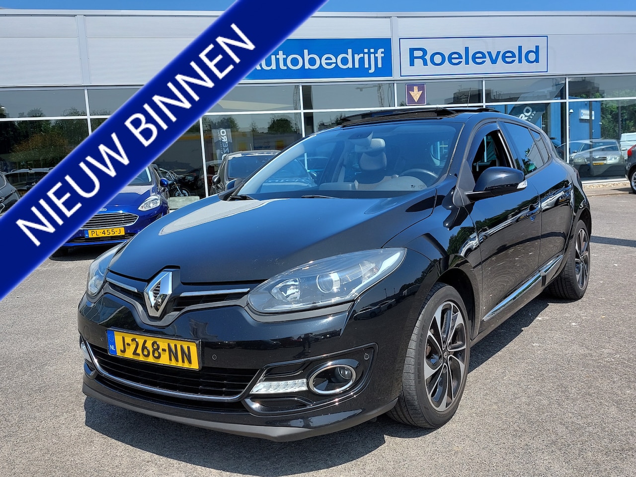 Renault Mégane - 1.2 TCe 131pk Automaat BOSE 5-Deurs | Navi | Clima | Cruise | Panorama Schuifdak | Keyless - AutoWereld.nl