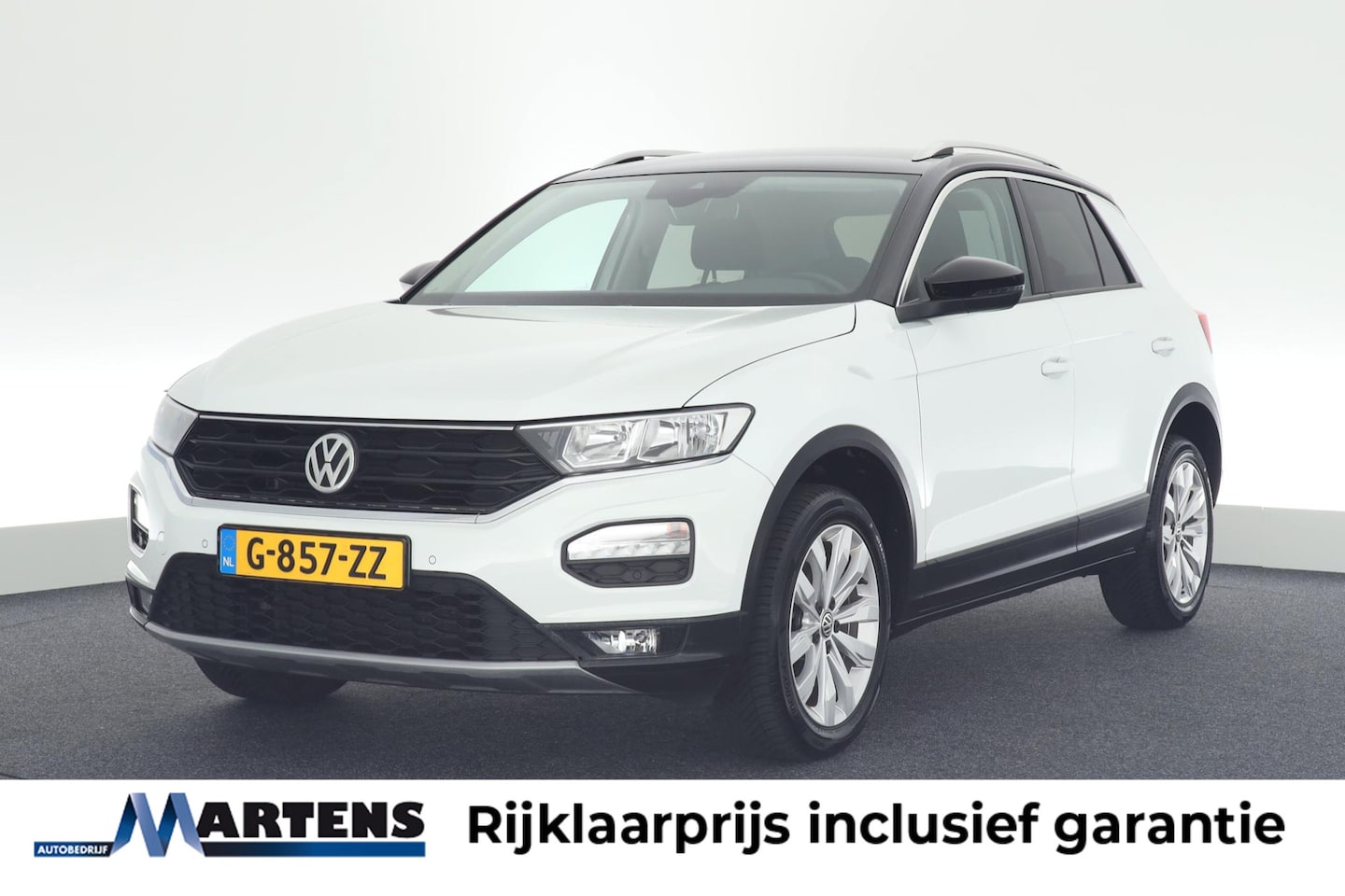 Volkswagen T-Roc - 1.0 TSI 116pk H6 Style Navigatie ACC Clima PDC Carplay DAB - AutoWereld.nl
