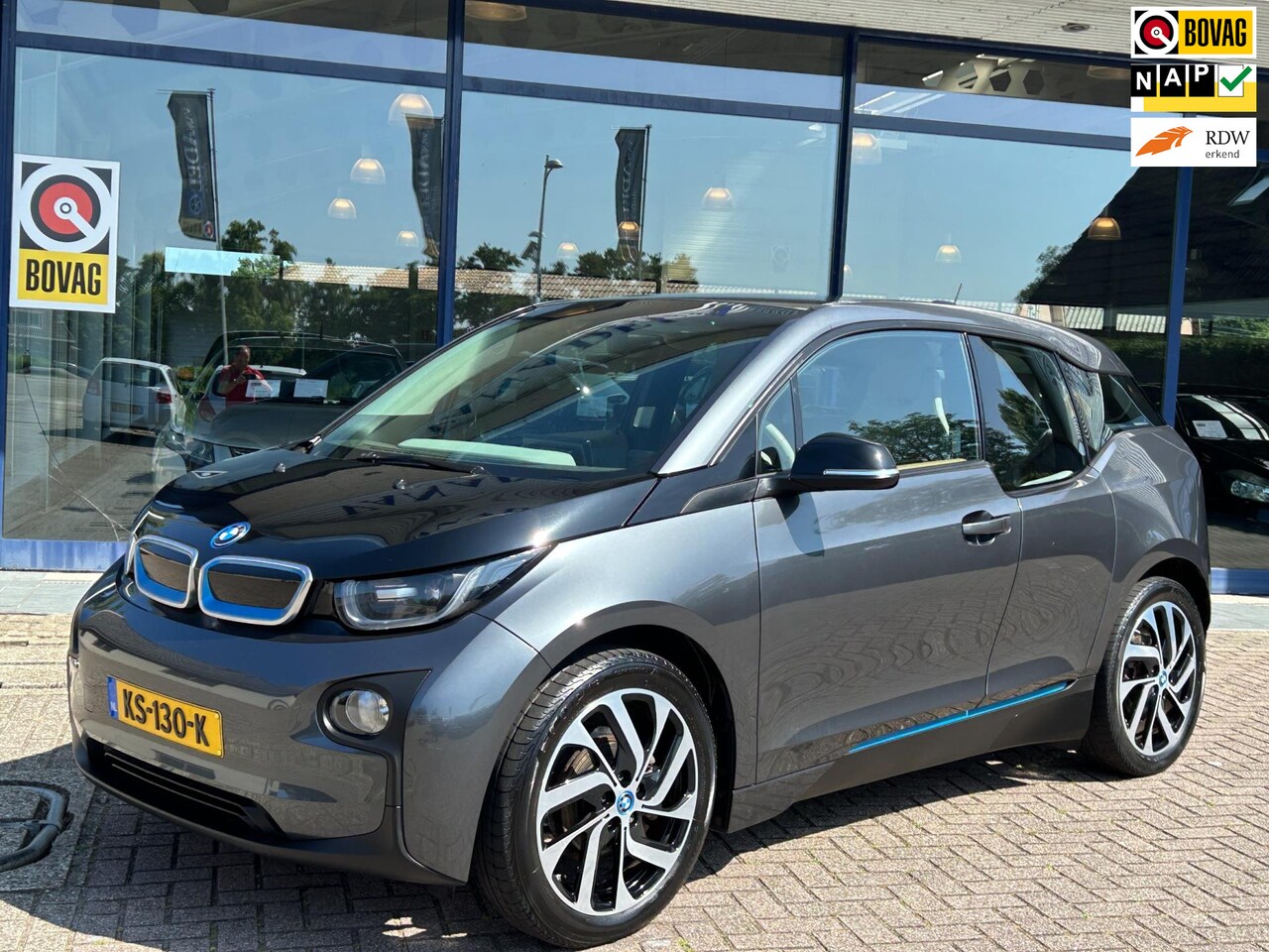 BMW i3 - Basis Comfort Advance 94Ah 33 kWh Navi Park.Sens NAP NL-Auto Volledig Dealeronderhouden! - AutoWereld.nl