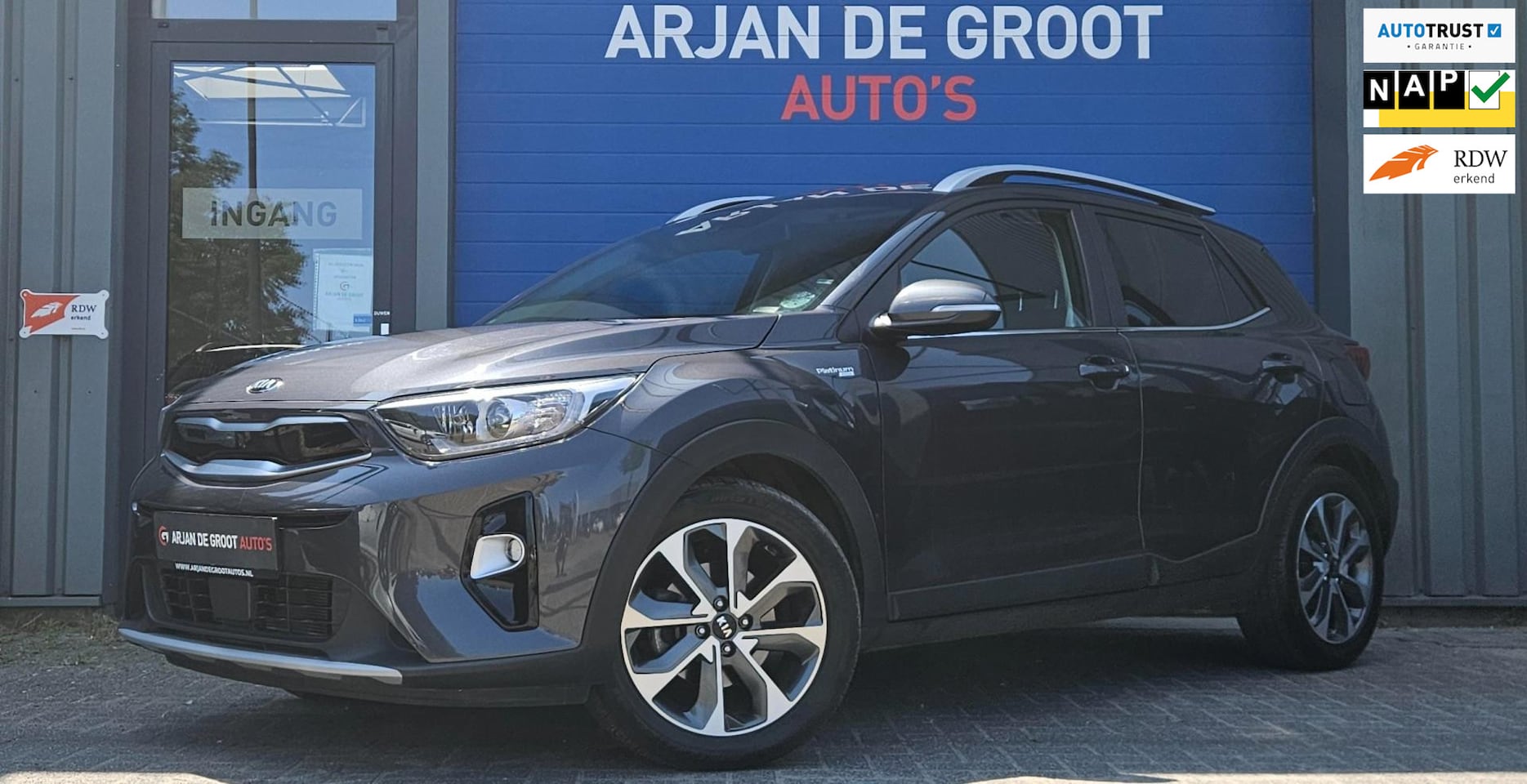 Kia Stonic - 1.0 T-GDi 120PK PLATINUM Full options trekhaak 15000KM! - AutoWereld.nl