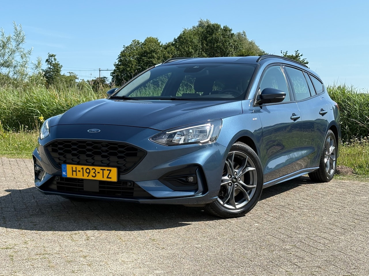 Ford Focus Wagon - 1.5 182PK ST Line Business | Performance Blue | 1700KG Trekgewicht/NAV/Carplay/Clima/LED - - AutoWereld.nl