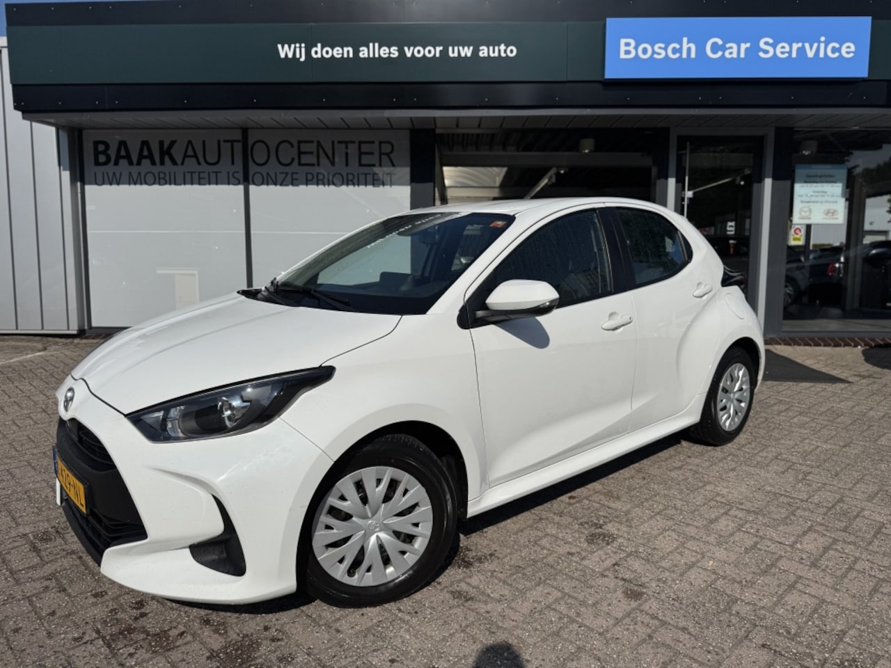 Toyota Yaris - 1.0 VVT-i Active | Airco | Camera - AutoWereld.nl