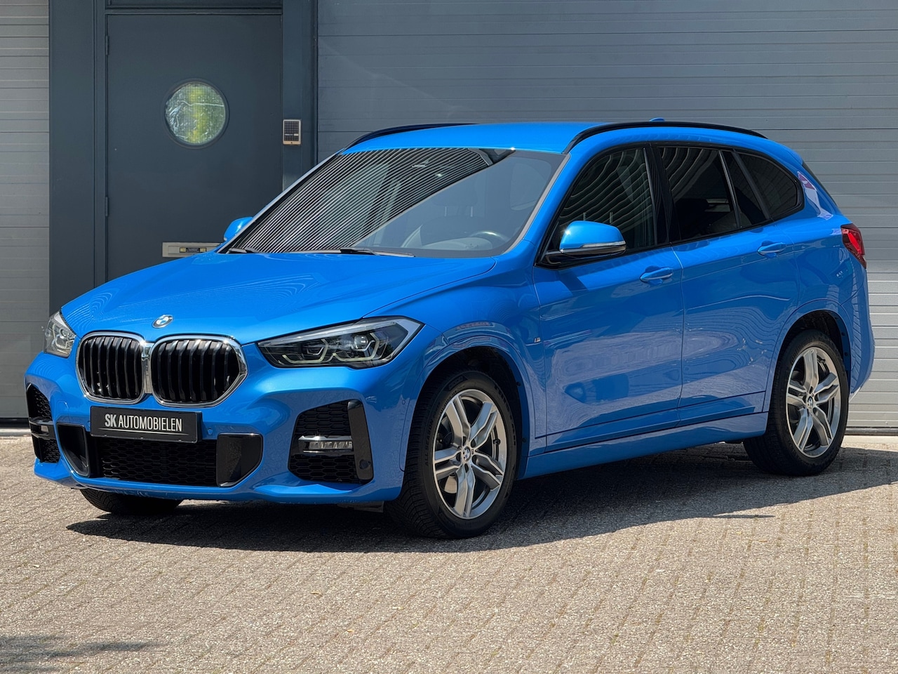 BMW X1 - SDrive18i High Executive Edition - M sport - AutoWereld.nl
