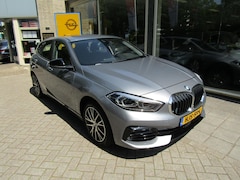 BMW 1-serie - (f40) 118i AUTOMAAT NAVIGATIE CAMERA BLUET
