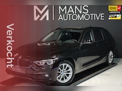 BMW 3-serie Touring - 318i Sportline / PANODAK / LED / PDC V+A / NAVI