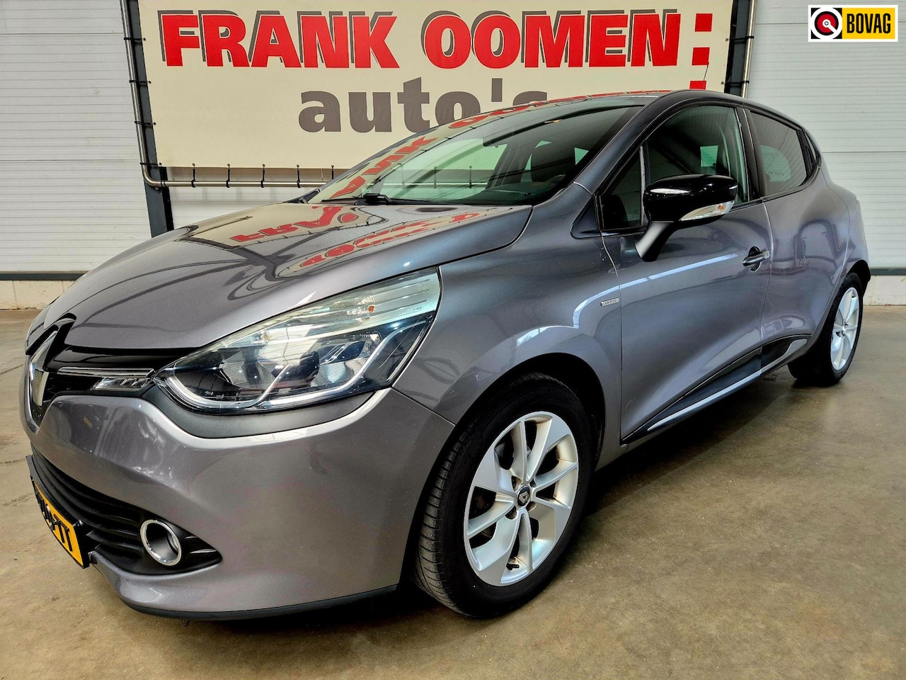Renault Clio - 1.2 73PK Limited + Navi|Bluetooth|Airco|Cruise|PDC|16"LMV - AutoWereld.nl