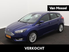 Ford Focus - 1.0 Titanium | LAGE KM STAND | NAVIGATIE | LMV | VOORR. VERWARMING | PARKEERSENSOREN |