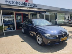 BMW 3-serie - 320i High Executive|2013|PDC|CLIMA|NAVI|CRUISE