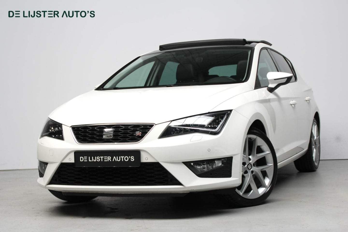 Seat Leon - 1.4 TSI FR Sport Edition |Pano-dak | CarPlay |Cruise | Stoelverwarming | LED | PDC | Seat - AutoWereld.nl