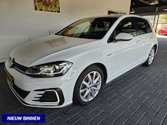 Volkswagen Golf - 1.4 TSI PHEV GTE / Dealer Onderhouden / Stoelverwarming / LED Koplampen