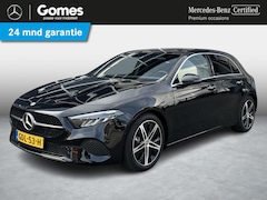 Mercedes-Benz A-klasse - 180 Star Edition Luxury Line | Panoramadak | Apple CarPlay | Android Auto | Sfeerverlichti