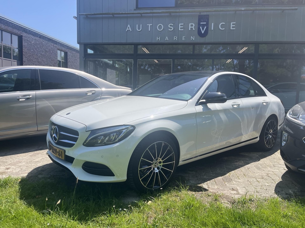 Mercedes-Benz C-klasse - 180 Edition |lederenbekleding | cruise control | 18"wielen - AutoWereld.nl