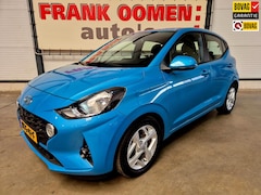 Hyundai i10 - 1.2 MPI 84PK Comfort + Dealer OH|Draadloos Apple/Android|DAB|Climate control|Cruise|Lane a