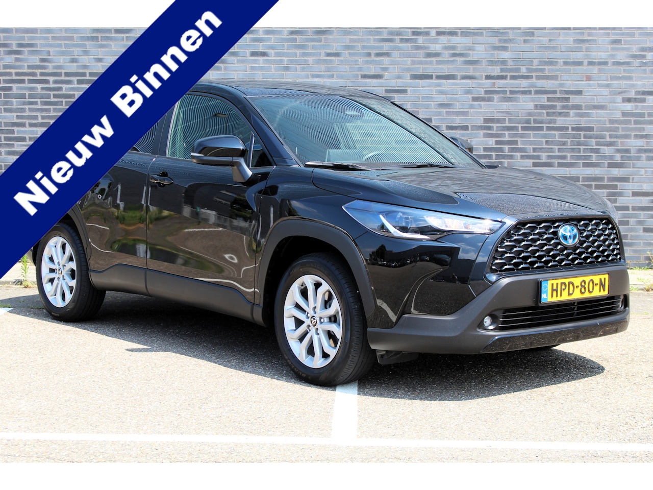 Toyota Corolla Cross - Hybrid 140 Dynamic I APPLE CAR I CAMERA I ADP CRUISE I - AutoWereld.nl