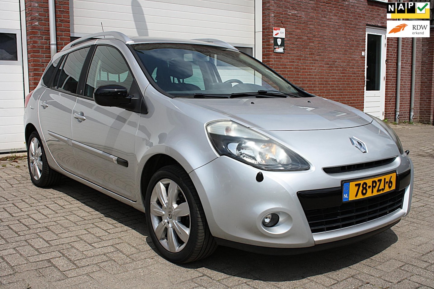 Renault Clio Estate - 1.2 TCE 20th Anniversary - AiRCO - NAP - DISTRIBUTIE - NAVI - CROESCONTROL - TREKHAAK - 5 - AutoWereld.nl