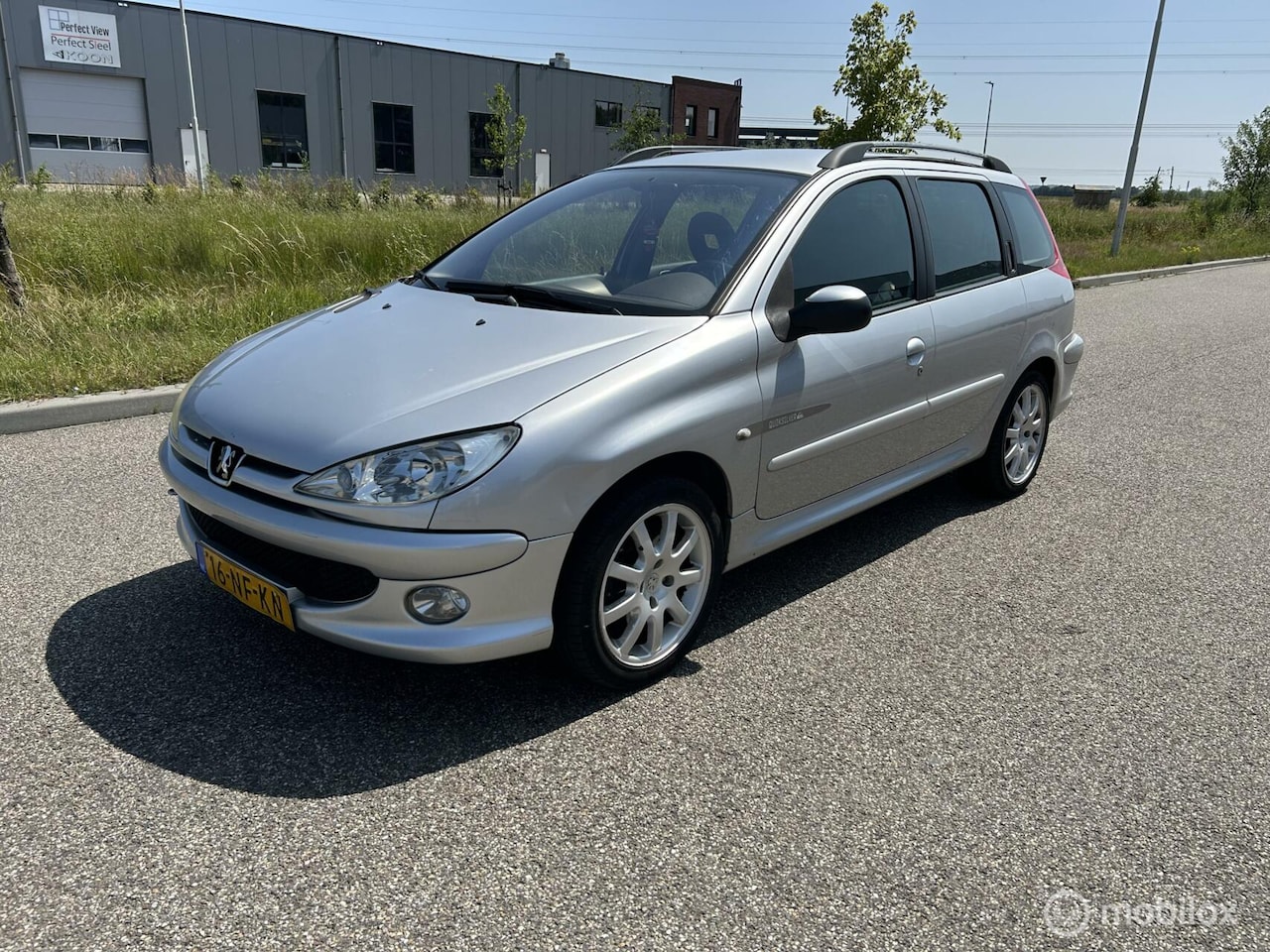 Peugeot 206 SW - 1.6-16V Quiksilver 1.6-16V Quiksilver - AutoWereld.nl