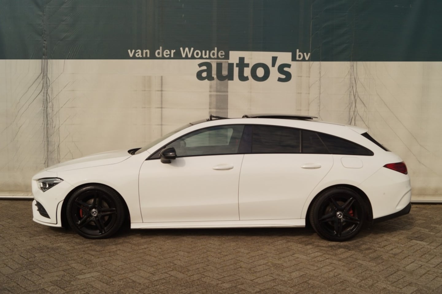 Mercedes-Benz CLA-klasse Shooting Brake - 180 Advantage AMG Edition -PANO- - AutoWereld.nl