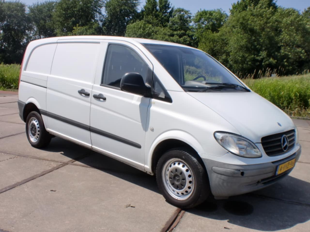 Mercedes-Benz Vito - 2.1 CDI 109 BJ2010 3PERS MARGE AUTO APK11-2025 - AutoWereld.nl