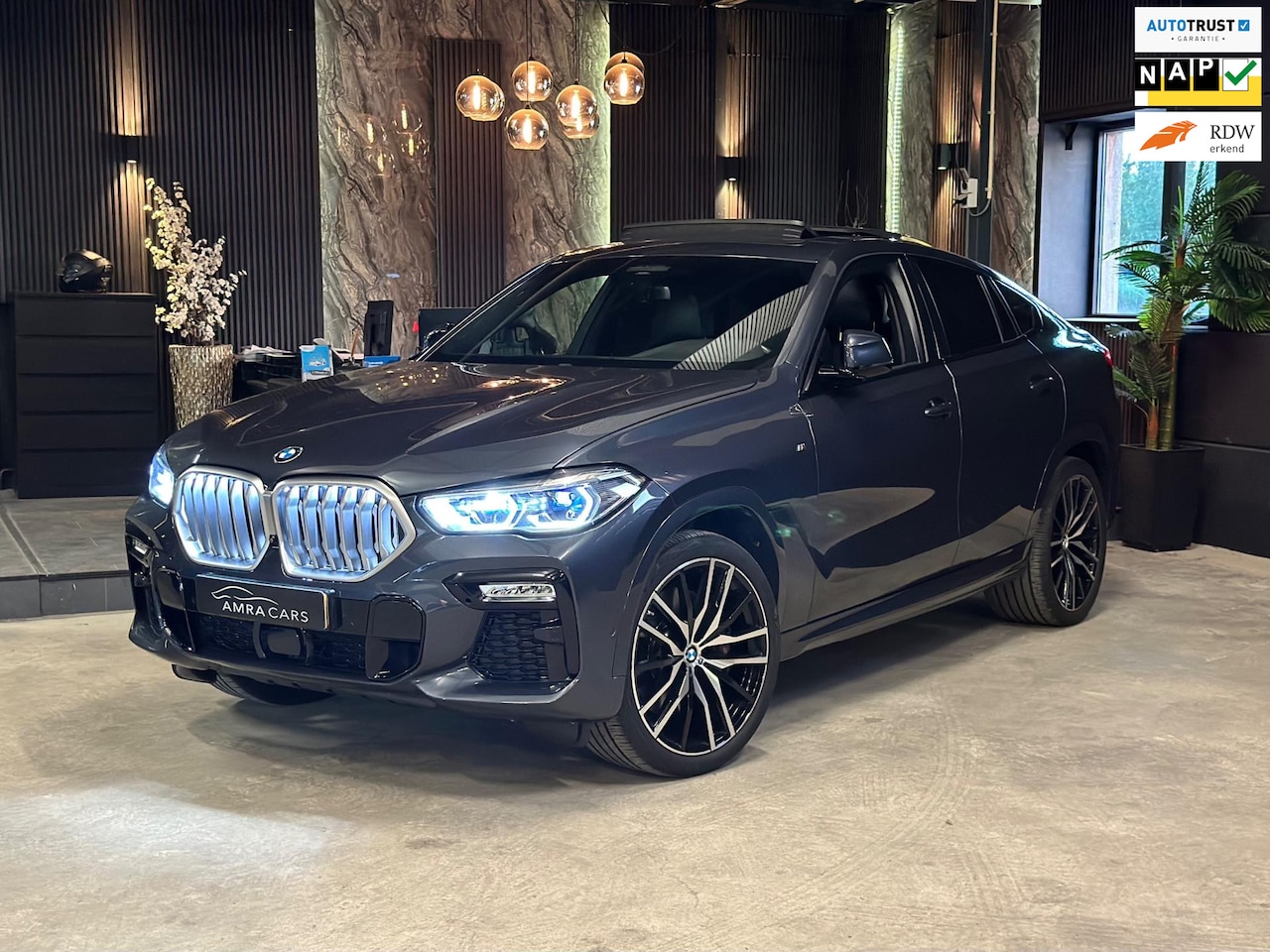 BMW X6 - XDrive40i M Pakket|PANO|FULL OPTION|DEALER GARANTIE - AutoWereld.nl