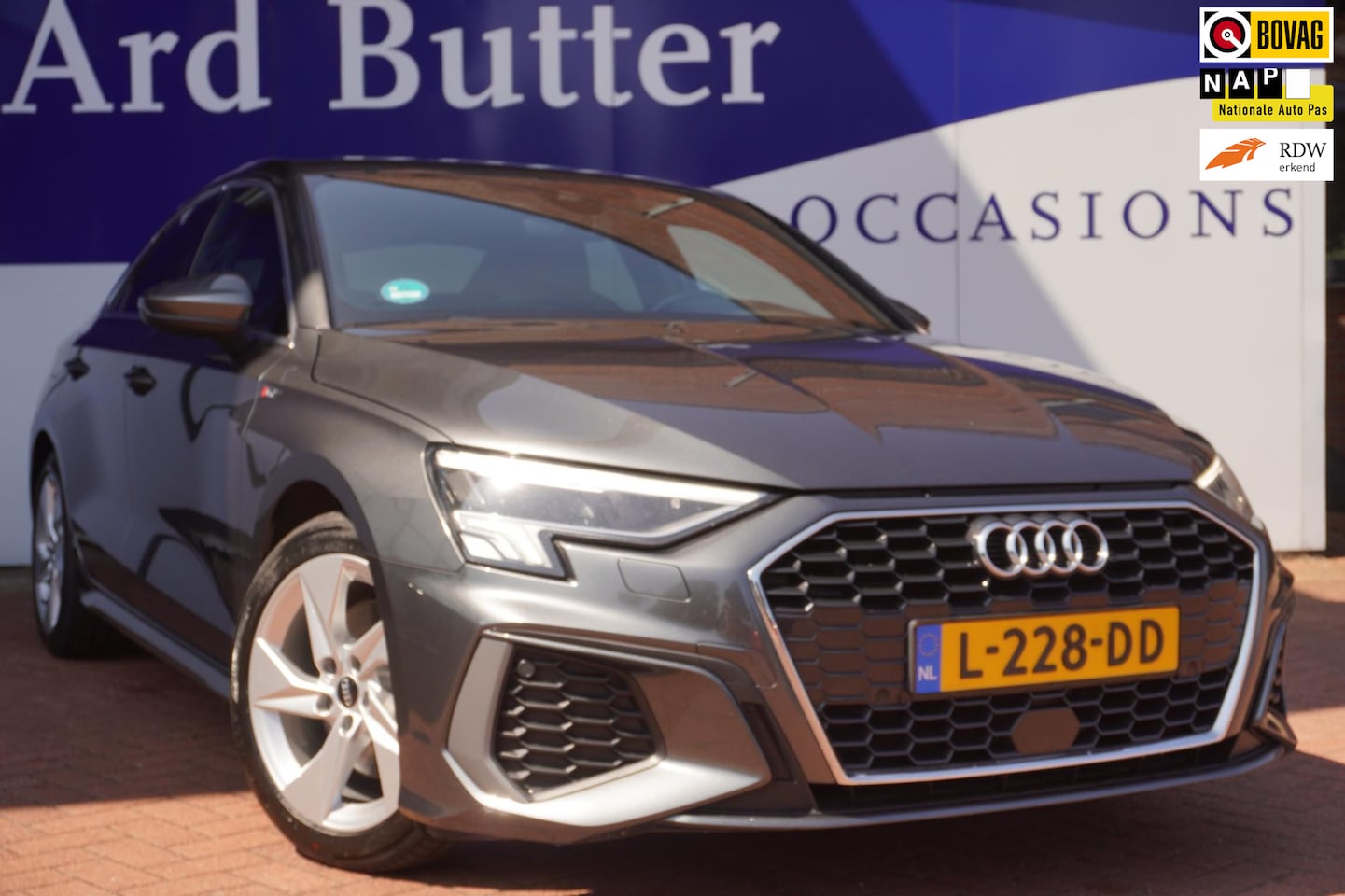 Audi A3 Limousine - 35 TFSI 150PK 3X S edition+Led+vitrual+Navigatie+Leder+stoel-verw+donker-Glass = SUPER !! - AutoWereld.nl
