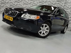 Volvo V70 - 2.0F Momentum* Navi*PDC*Leder*Trekhaak*Climate