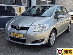 Toyota Auris - 1.6-16V Executive Business Automaat