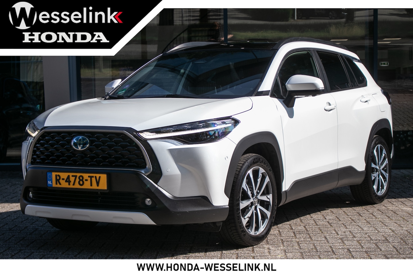 Toyota Corolla Cross - 2.0 High Power Hybrid Launch Edition - All in rijklaarprijs | Trekhaak afn. | Panodak | De - AutoWereld.nl