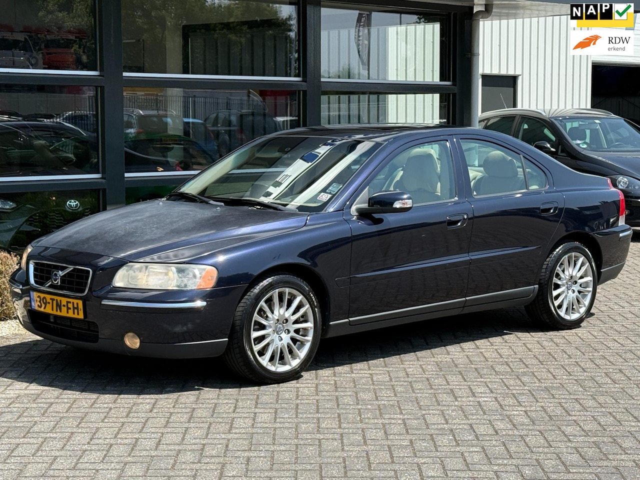 Volvo S60 - 2.0T Summum NAP APK !! - AutoWereld.nl
