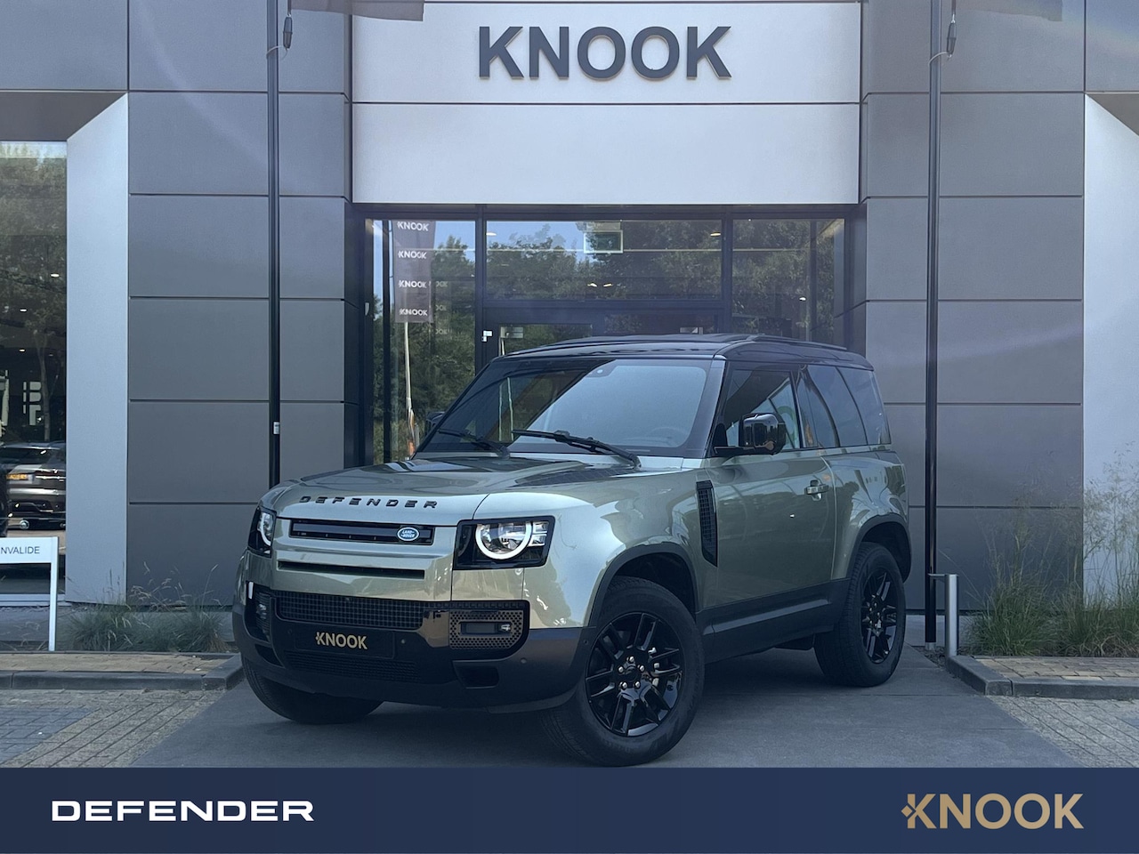 Land Rover Defender Hard Top - 3.0 D250 90 - AutoWereld.nl