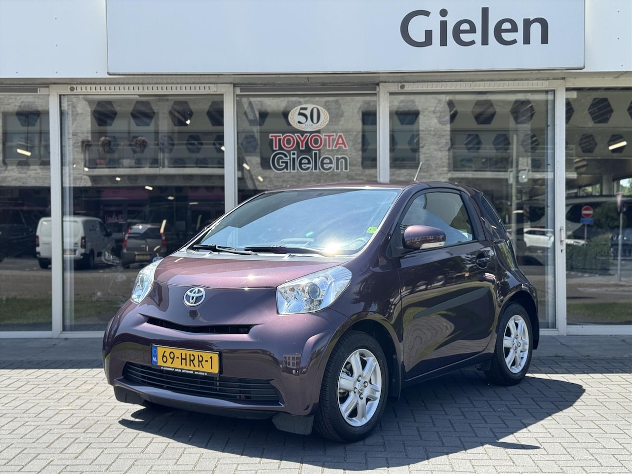 Toyota iQ - 1.0 VVTi Comfort 1.0 VVT-I COMFORT - AutoWereld.nl