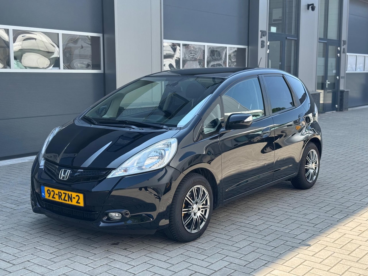 Honda Jazz - 1.4 Hybrid Elegance 1.4 Hybrid Elegance - AutoWereld.nl