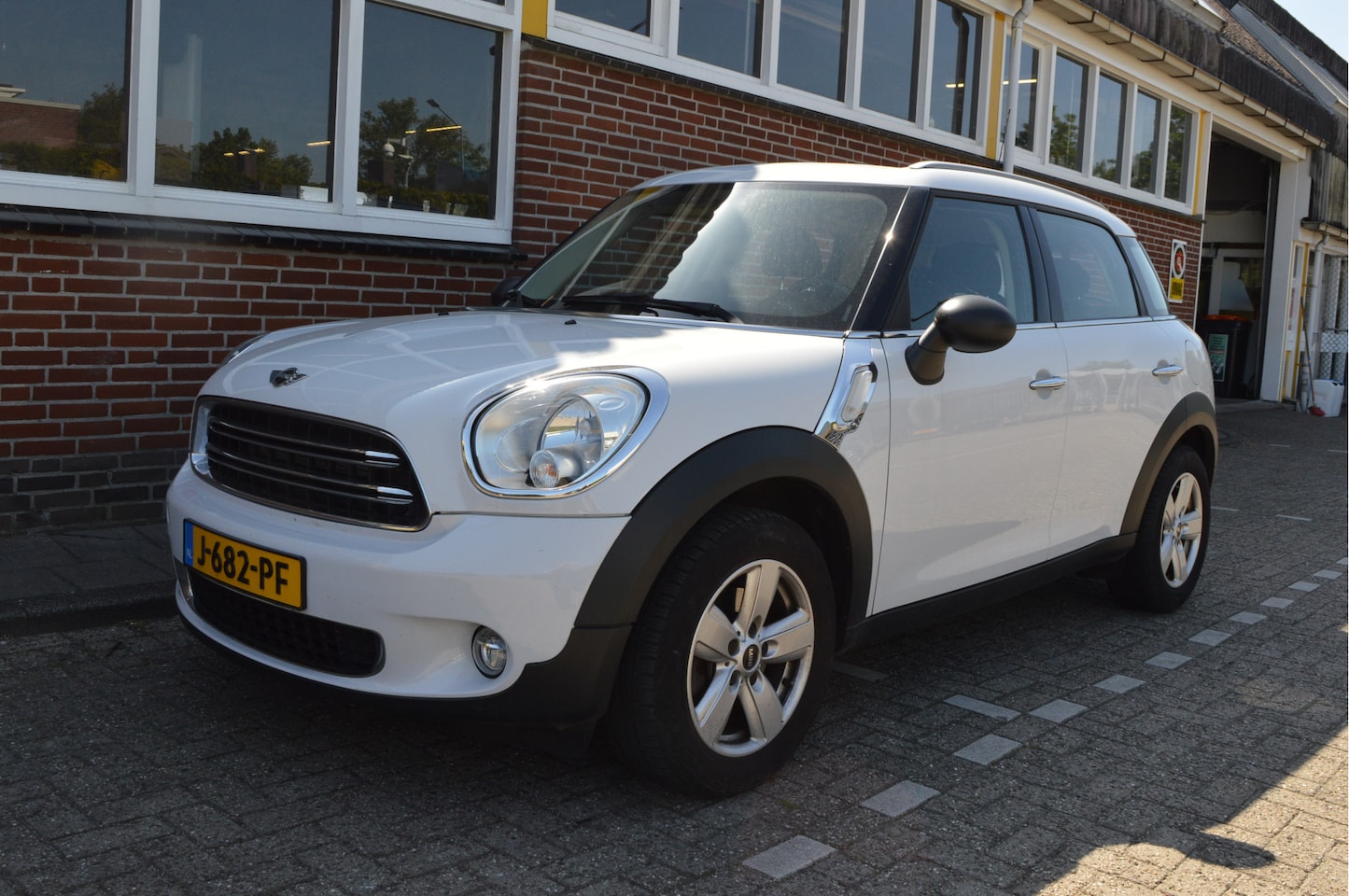 MINI Countryman - 1.6 One Knockout Edition Mini 1.6 One Knockout Edition - AutoWereld.nl