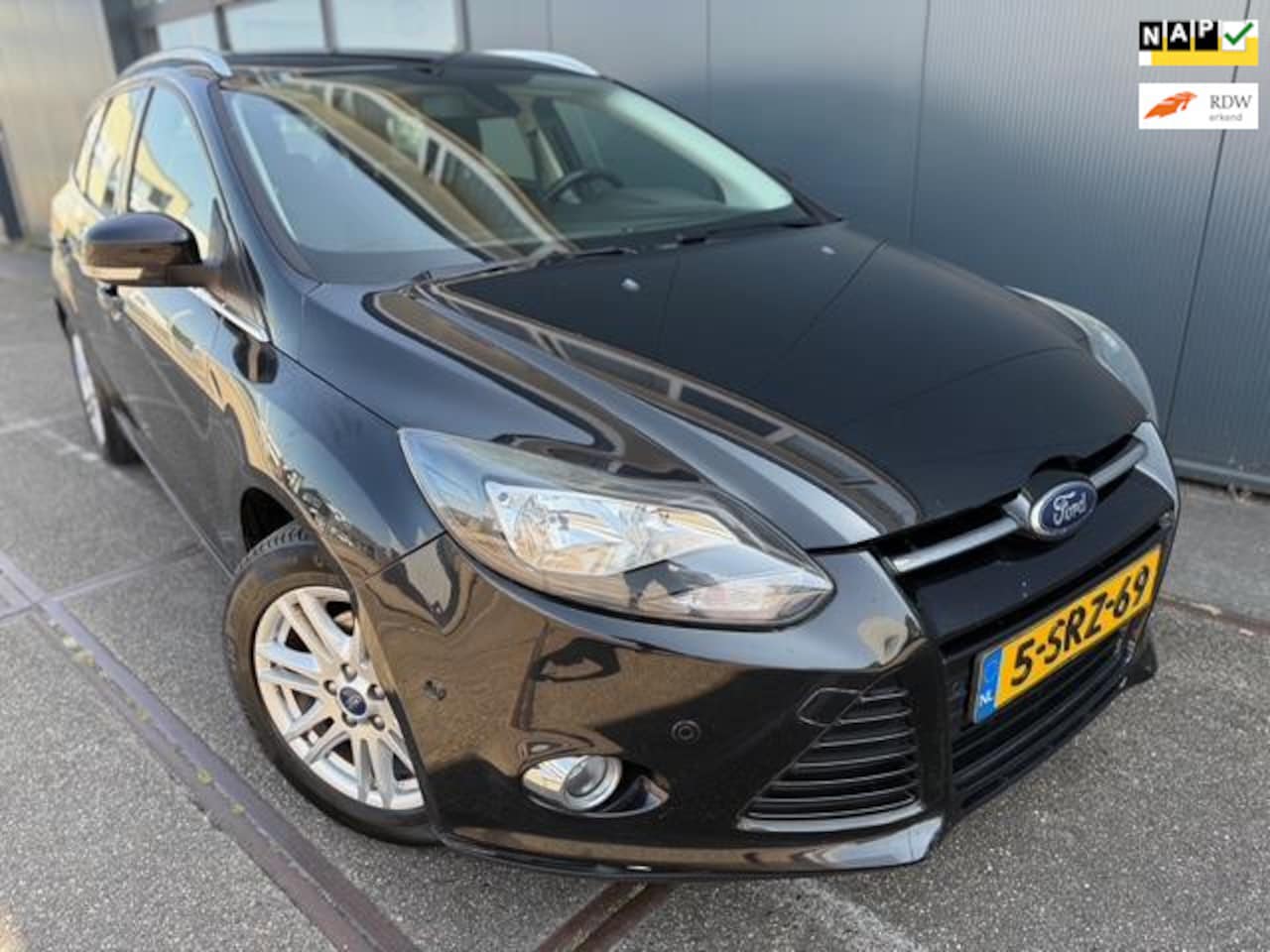 Ford Focus Wagon - 1.0 EcoBoost Edition Plus*NAP*APK*PDC - AutoWereld.nl
