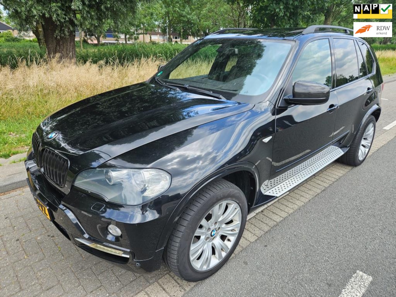 BMW X5 - XDrive48i v8 7 persoons panorama navi leer xenon zwart nap - AutoWereld.nl