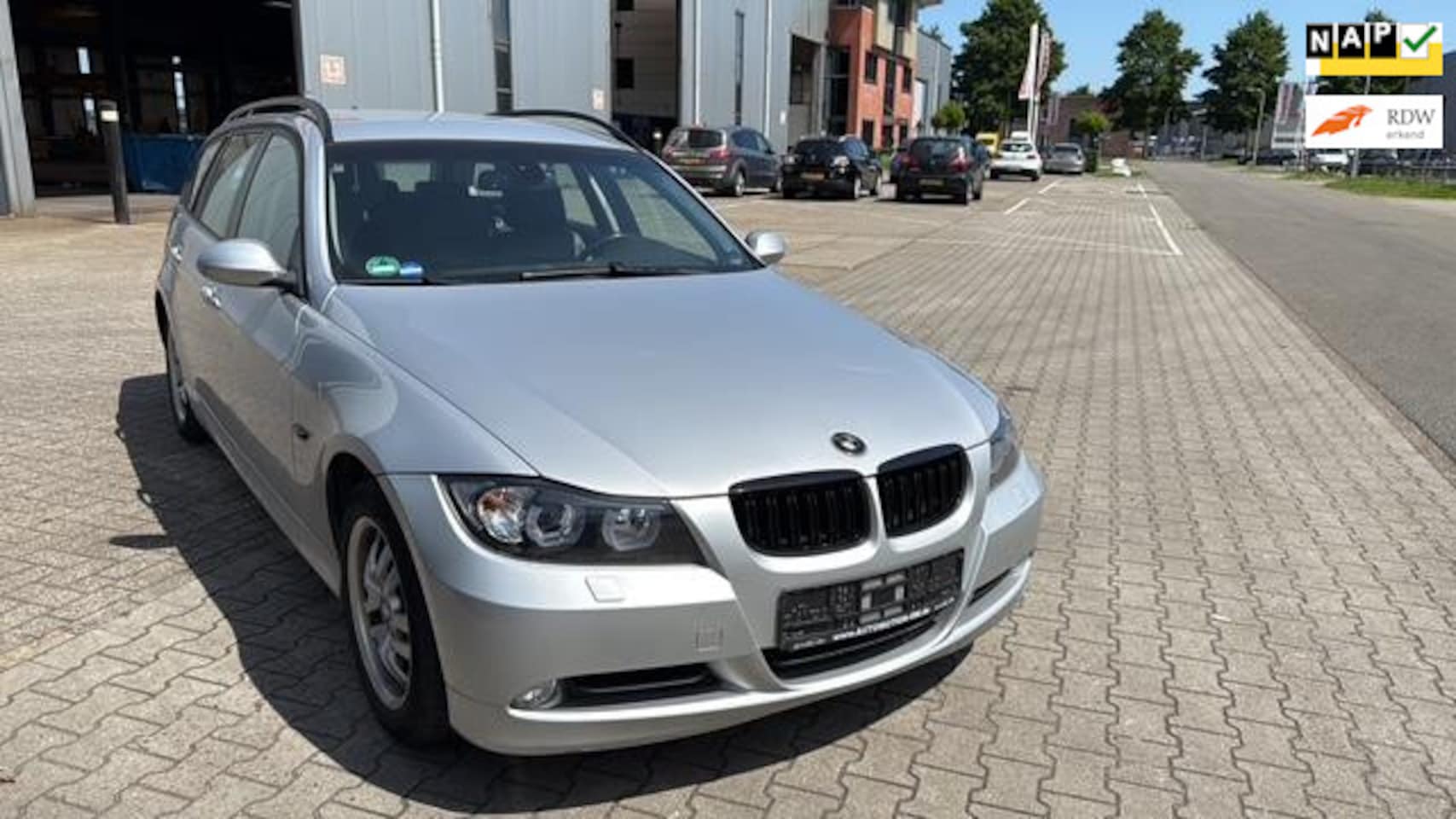 BMW 3-serie Touring - 318d High Executive 318d High Executive - AutoWereld.nl