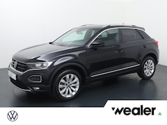 Volkswagen T-Roc - 1.5 TSI Sport | 150 PK | Adaptive cruise control | Navigatiesysteem | Climate control |