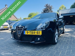Alfa Romeo Giulietta - 1.4 T Limited Edition Sport Automaat 170 PK / Clima / Led / 18" LM