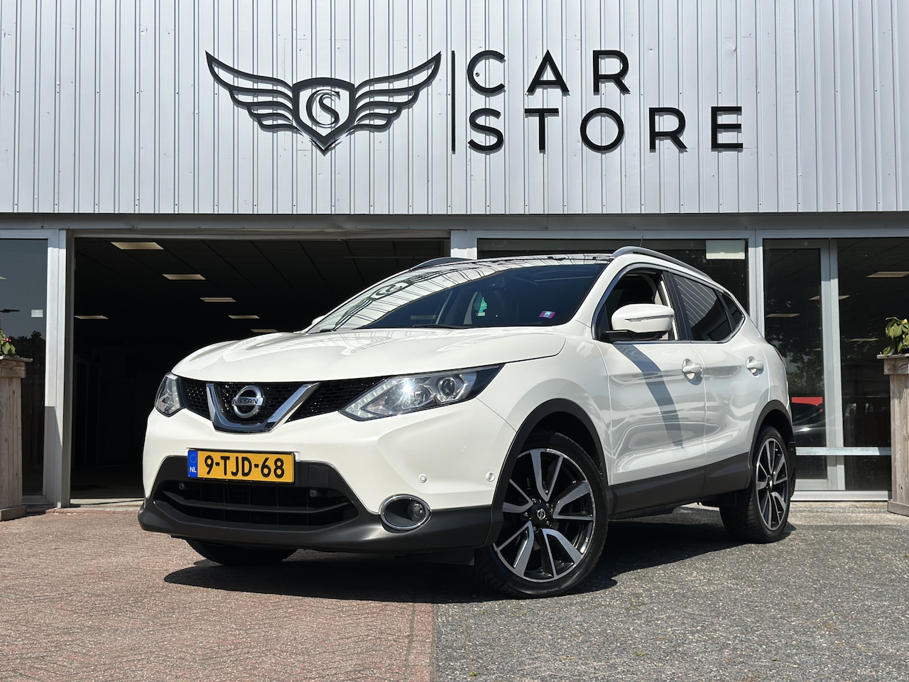 Nissan Qashqai - 1.5 dCi Tekna |LEDER|NAV|PANO|360 CAMERA|CRUISE|CLIMA|LED| - AutoWereld.nl