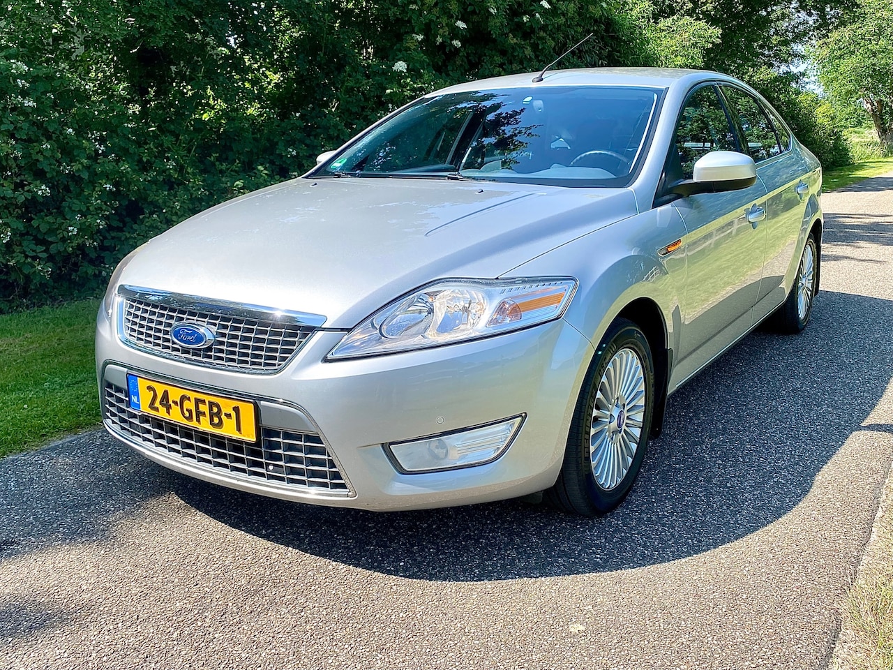 Ford Mondeo - 2.0-16V Titanium Clima | Navi | Cruise Trekhaak. - AutoWereld.nl