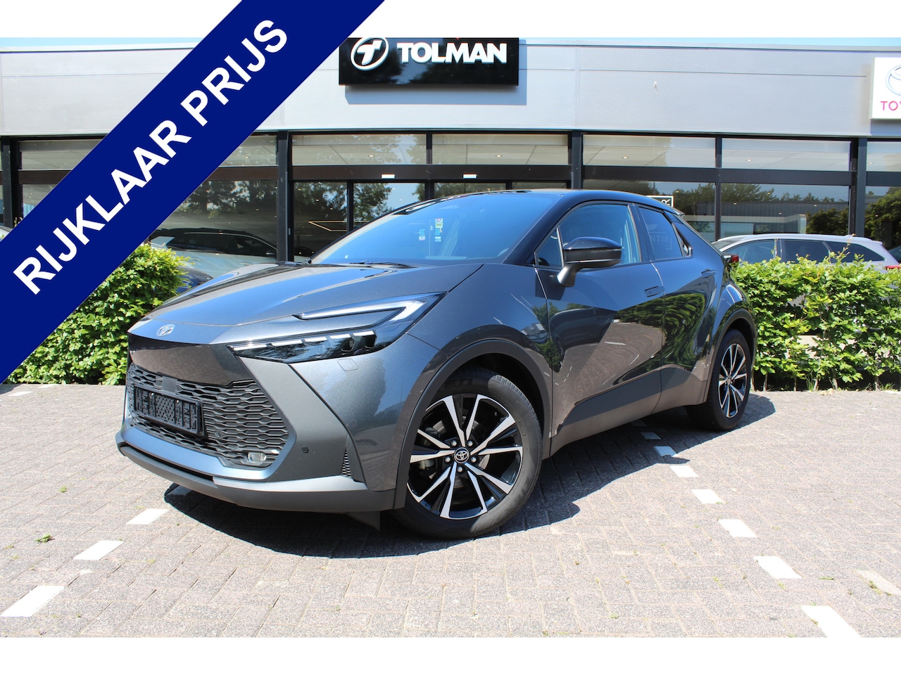 Toyota C-HR - 1.8 Hybrid 140 First Edition Bi-tone | Rijklaar | Stoel-/stuurverw. | Navi | El.achterklep - AutoWereld.nl