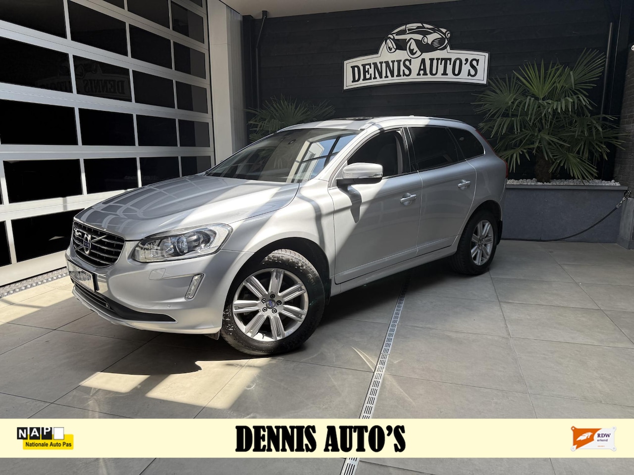 Volvo XC60 - 2.0 T6 FWD Summum Panoramadak! - AutoWereld.nl