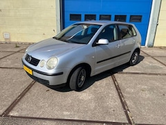 Volkswagen Polo - 1.4-16V Comfortline 188 DKM NAP Airco