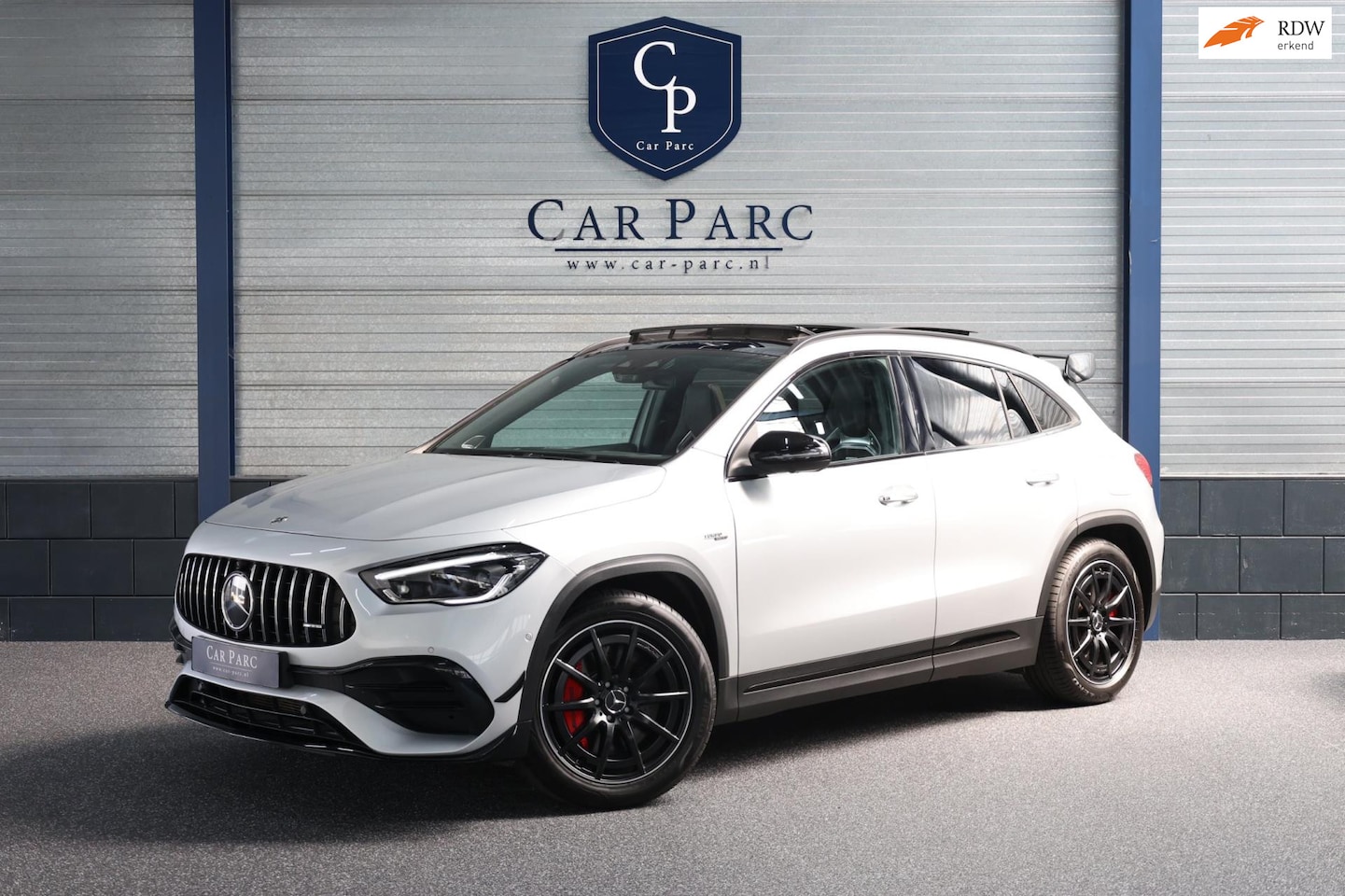 Mercedes-Benz GLA-Klasse - AMG 45 4MATIC+ MULTIBEAM/VIRTUAL/SFEER/PANO/LEER+S.VERWARMING+VERKOELING/LMV 20"/CAM/ACC/1 - AutoWereld.nl