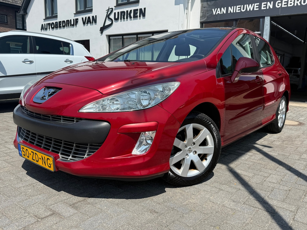 Peugeot 308 - 1.6 THP XT 1.6 THP XT, Panoramadak,Airco,Trekhaak,Cruise control,L.M.Velgen - AutoWereld.nl